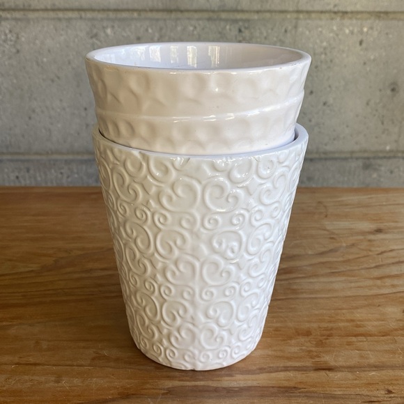 Bundle of 2 White Planters/Candle Holders - Picture 7 of 7